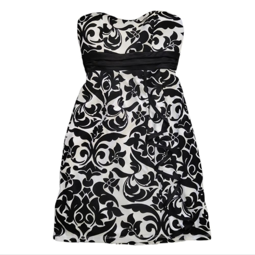 Ruby Rox Size Small Mini Dress Black & White